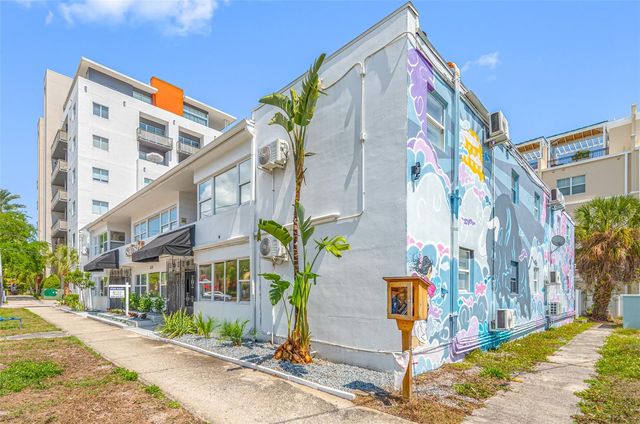 425 2ND STREET N, St Petersburg, FL 33701