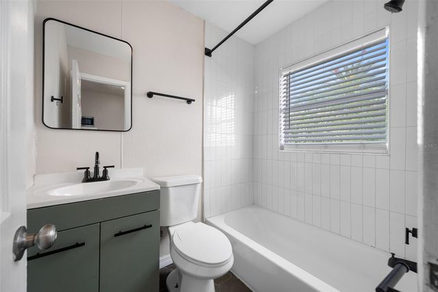 425 2ND STREET N, St Petersburg, FL 33701