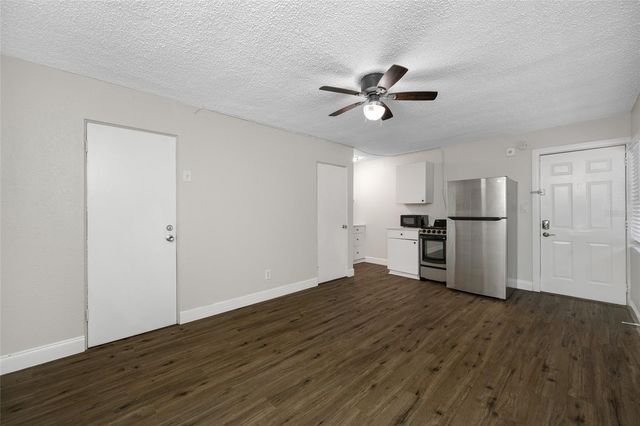 425 2ND STREET N, St Petersburg, FL 33701