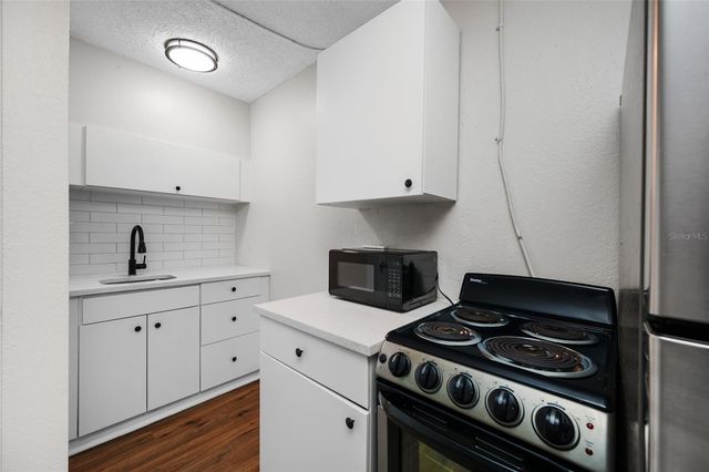 425 2ND STREET N, St Petersburg, FL 33701