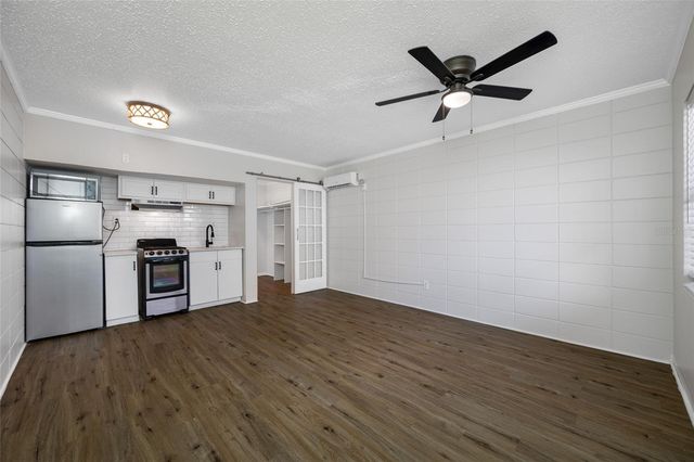 425 2ND STREET N, St Petersburg, FL 33701