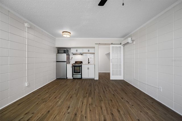 425 2ND STREET N, St Petersburg, FL 33701