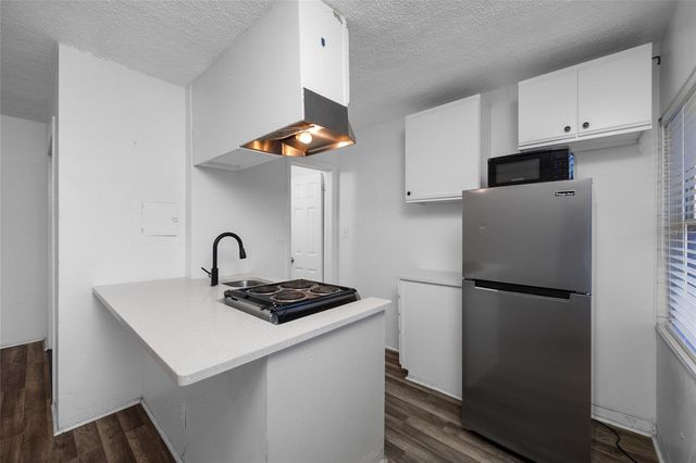 425 2ND STREET N, St Petersburg, FL 33701