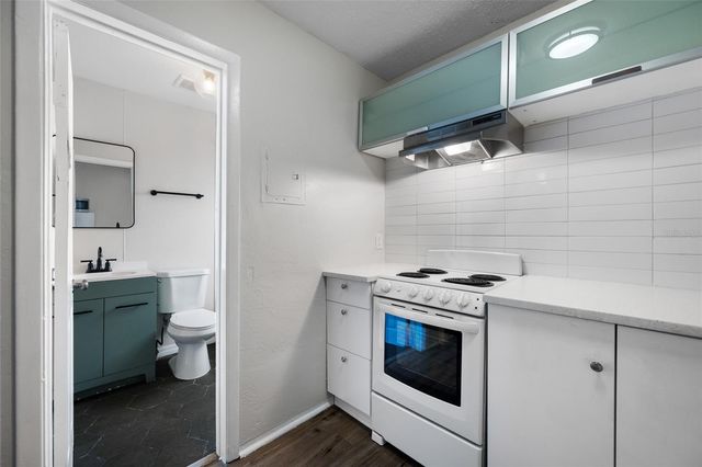 425 2ND STREET N, St Petersburg, FL 33701