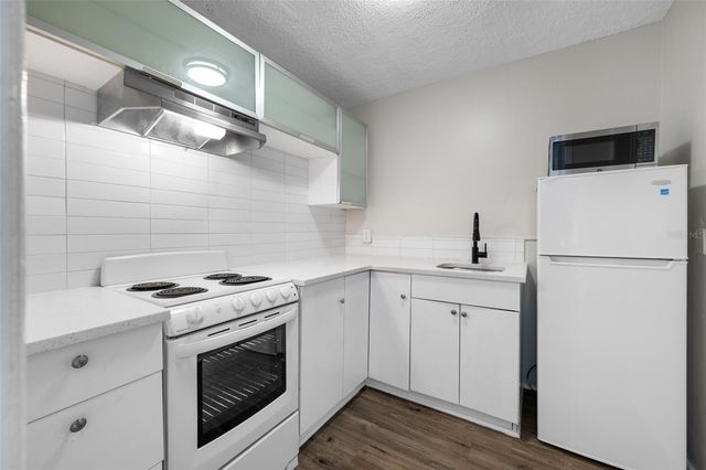 425 2ND STREET N, St Petersburg, FL 33701