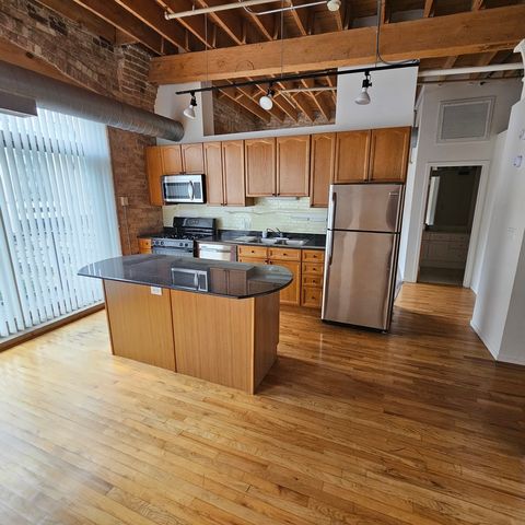 420 S CLINTON Street 607, Chicago, IL 60607