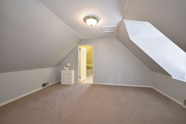 1620 Pheasant Trail, Inverness, IL 60067