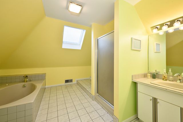 1620 Pheasant Trail, Inverness, IL 60067