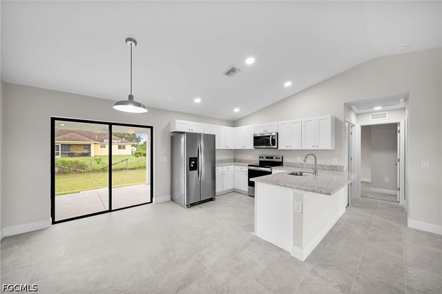 6148 Hughes AVE, Fort Myers, FL 33905