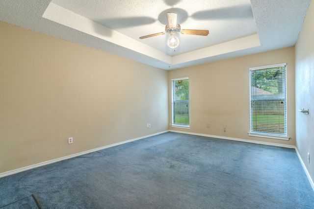 2119 Turf Club Drive, Arlington, TX 76017