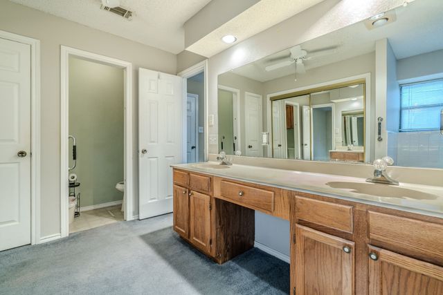 2119 Turf Club Drive, Arlington, TX 76017