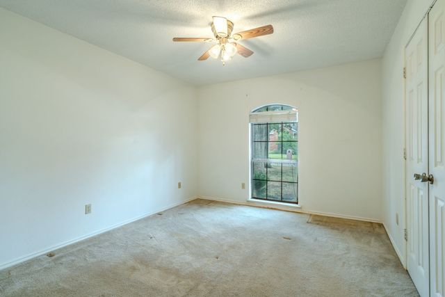 2119 Turf Club Drive, Arlington, TX 76017