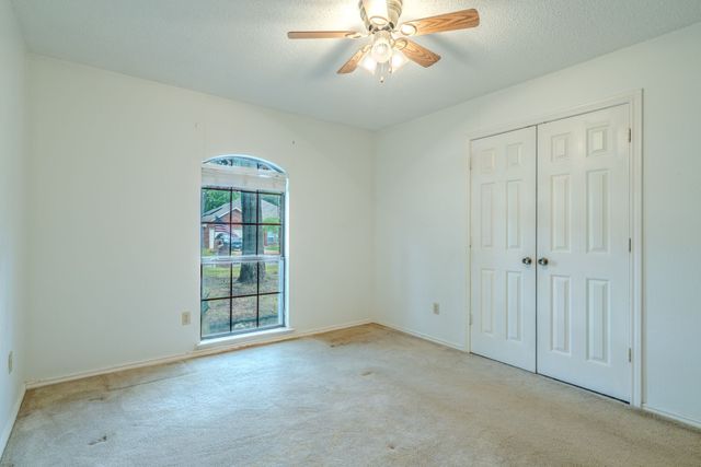 2119 Turf Club Drive, Arlington, TX 76017