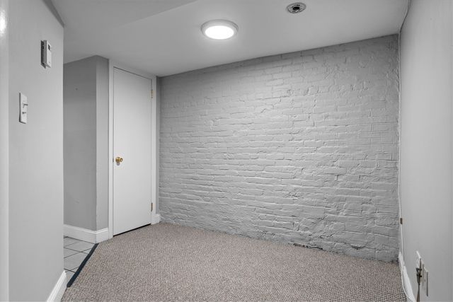 110 W 3rd St 1, Boston, MA 02127