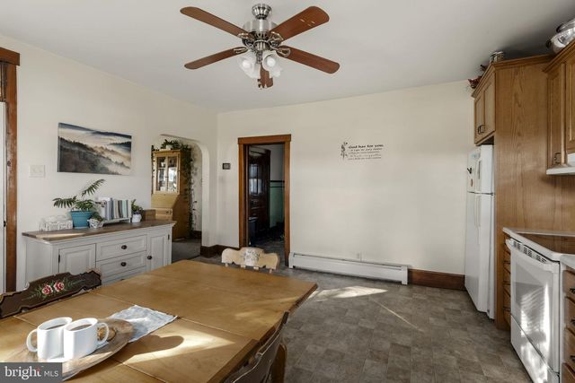 125 INDIANTOWN RD, Ephrata, PA 17522