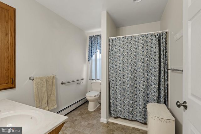 125 INDIANTOWN RD, Ephrata, PA 17522