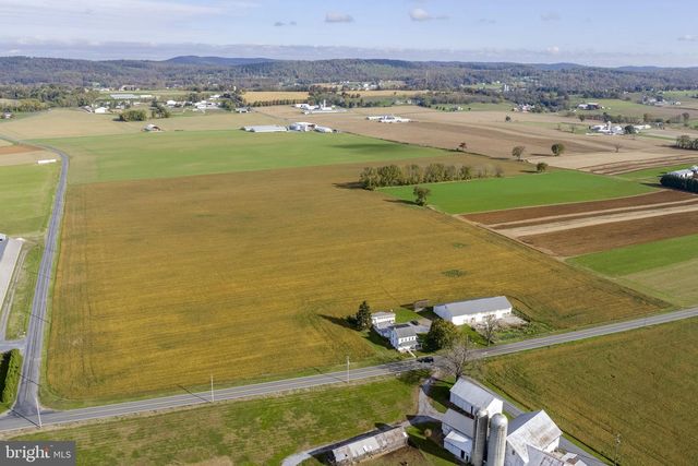 125 INDIANTOWN RD, Ephrata, PA 17522