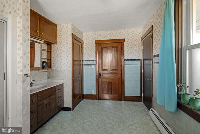 125 INDIANTOWN RD, Ephrata, PA 17522