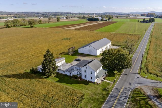 125 INDIANTOWN RD, Ephrata, PA 17522