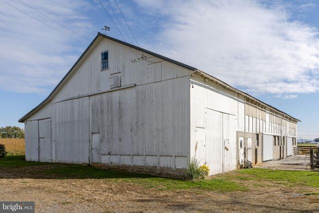 125 INDIANTOWN RD, Ephrata, PA 17522