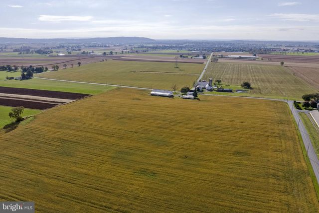 125 INDIANTOWN RD, Ephrata, PA 17522