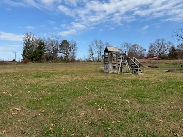 115 5th Street, Summersville, MO 65571