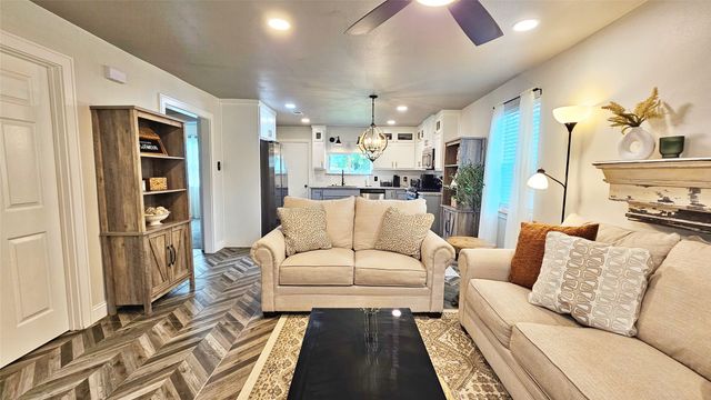 831 Alabama Street, Sulphur Springs, TX 75482