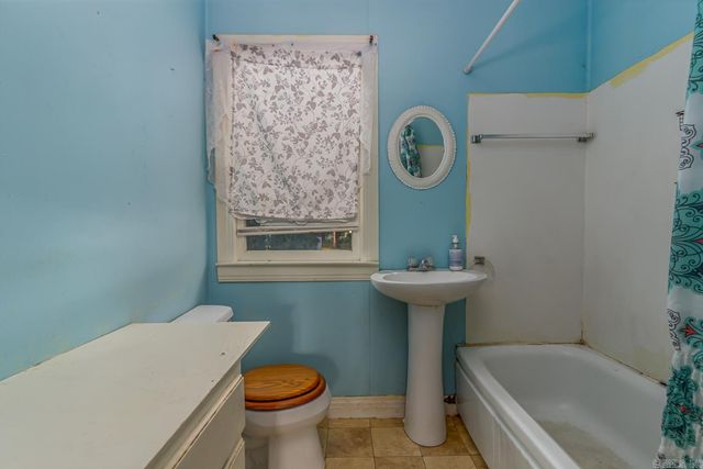 615 W 2nd Street, Rector, AR 72461