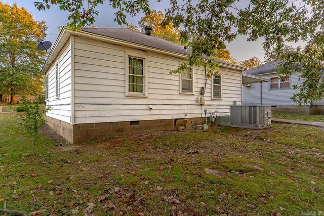 615 W 2nd Street, Rector, AR 72461