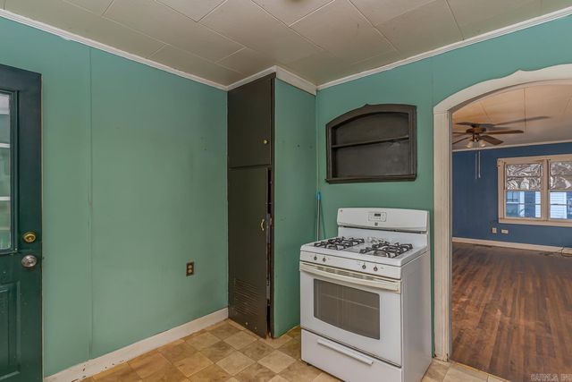 615 W 2nd Street, Rector, AR 72461