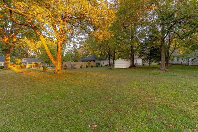 615 W 2nd Street, Rector, AR 72461