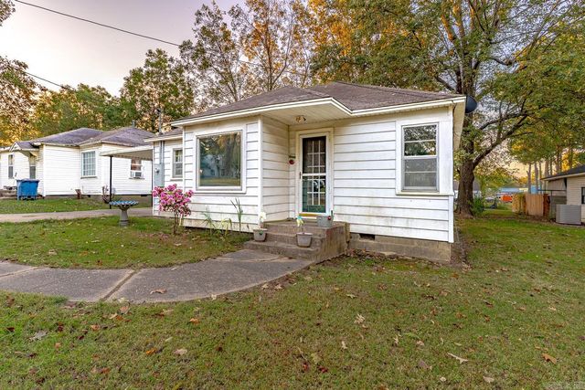 615 W 2nd Street, Rector, AR 72461