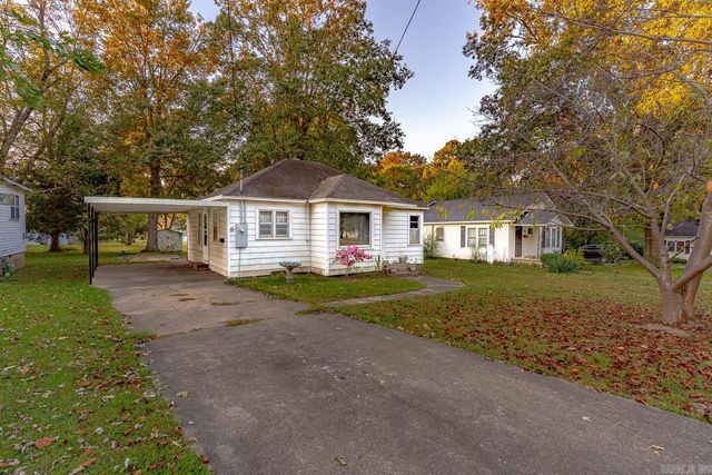 615 W 2nd Street, Rector, AR 72461