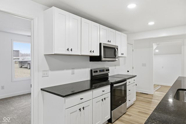 8187 S State Road 75, Coatesville, IN 46121