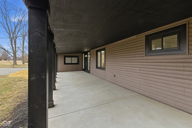 8187 S State Road 75, Coatesville, IN 46121