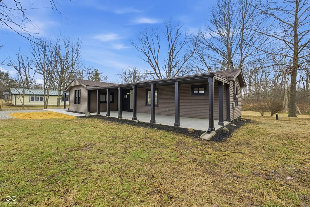 8187 S State Road 75, Coatesville, IN 46121