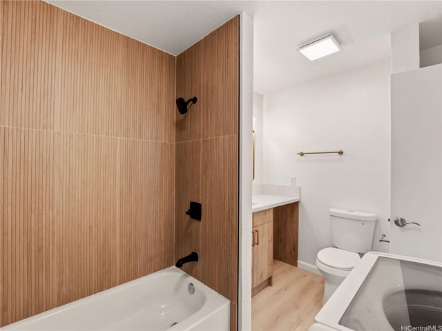 94-1036 Oli Place U5, Waipahu, HI 96797