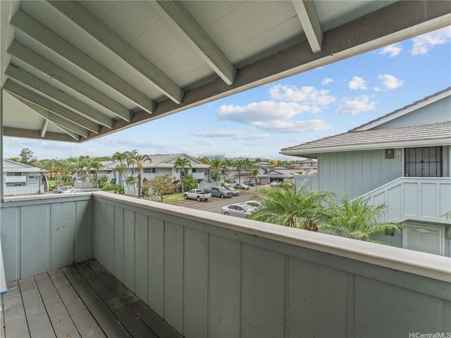 94-1036 Oli Place U5, Waipahu, HI 96797