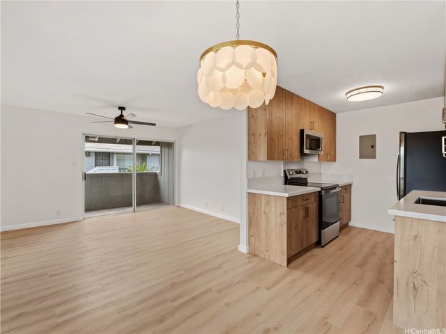 94-1036 Oli Place U5, Waipahu, HI 96797