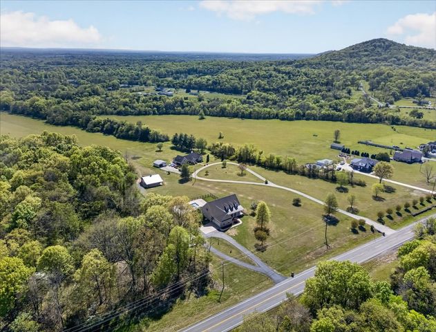 11039 Panther Creek Rd, Christiana, TN 37037