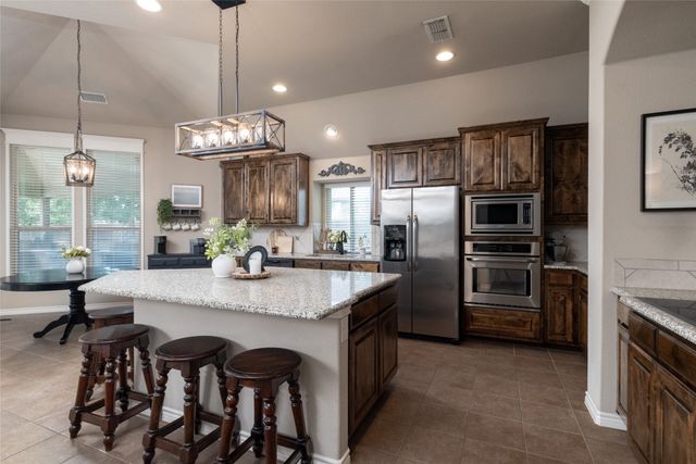12940 Smokey Ranch Drive, Fort Worth, TX 76052