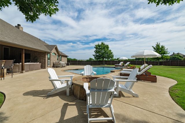 12940 Smokey Ranch Drive, Fort Worth, TX 76052