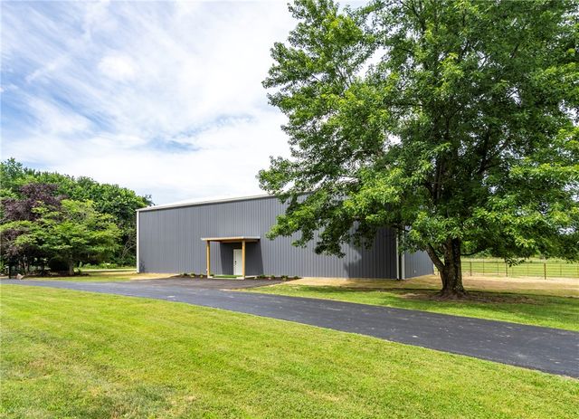 16556 Hewitt Springs Road, Springdale, AR 72764