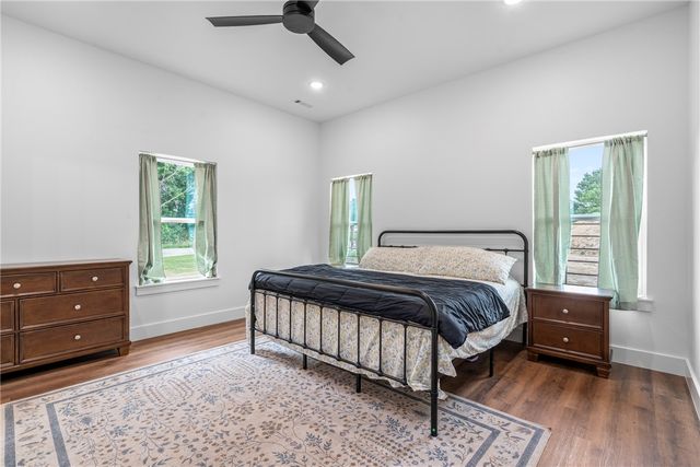 16556 Hewitt Springs Road, Springdale, AR 72764