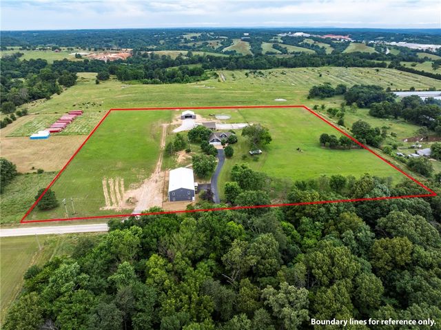 16556 Hewitt Springs Road, Springdale, AR 72764