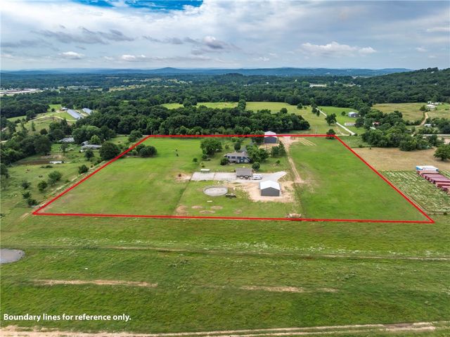 16556 Hewitt Springs Road, Springdale, AR 72764