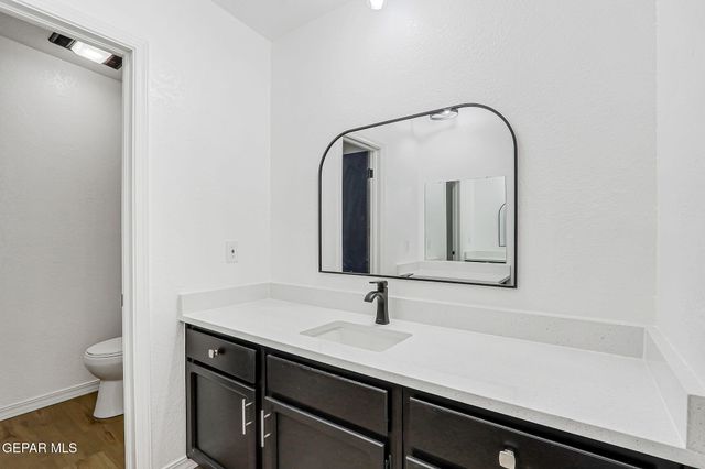 1534 Monte Sanders Lane, El Paso, TX 79935