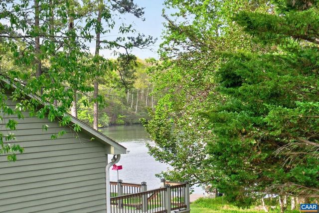 5 CAMPBELL CT, Palmyra, VA 22963