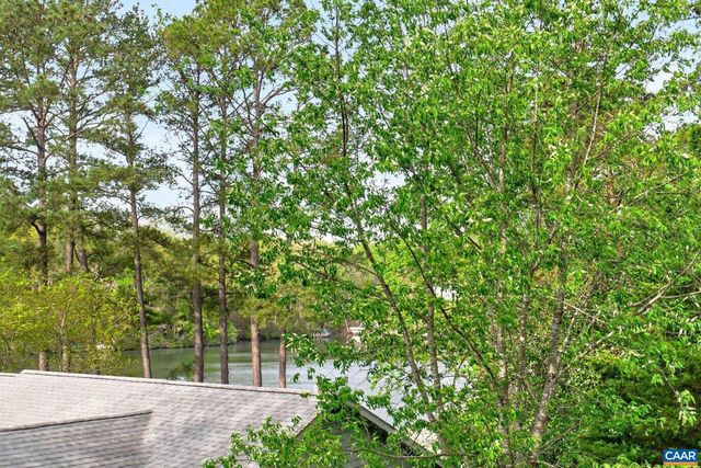 5 CAMPBELL CT, Palmyra, VA 22963