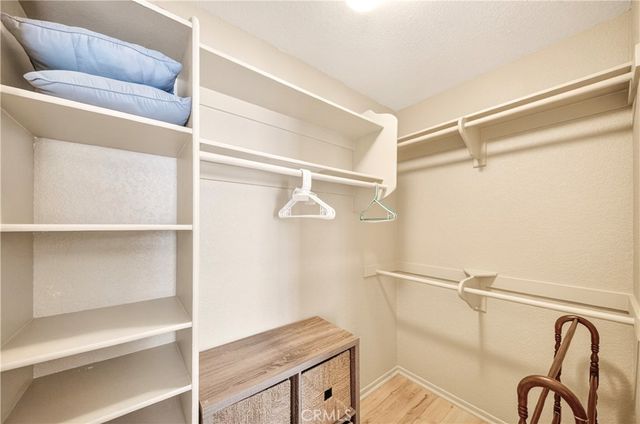 688 Indian Oak Lane 102, Oak Park, CA 91377
